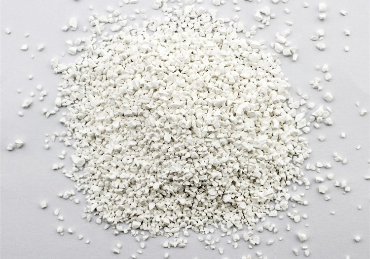 Bulk supplier of stabilized Sodium Dichloroisocyanurate Dihydrate (SDIC 56%), a powerful chlorine disinfectant for water treatment, cleaning, and sanitation.